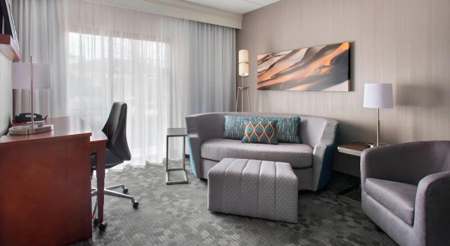 Люкс c 1 комнатой Courtyard by Marriott Fishkill