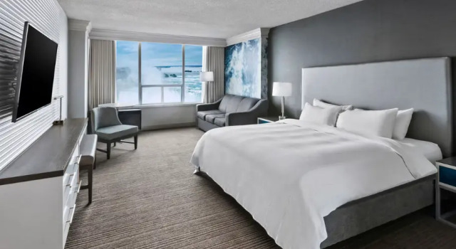 Двухместный номер Fallsview Niagara Falls Marriott on the Falls