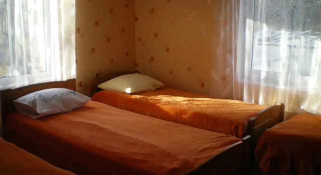 Кровать в общем номере Kalamehe Farmstay