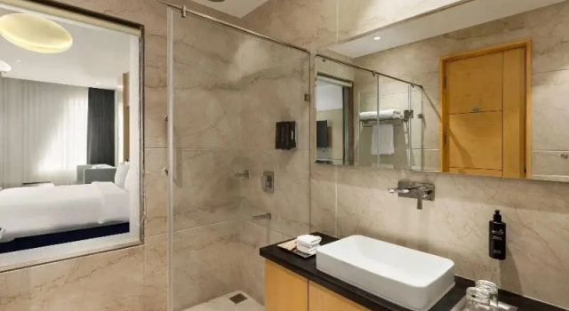 Номер Deluxe Ramada Plaza by Wyndham Jammu Vijaypur
