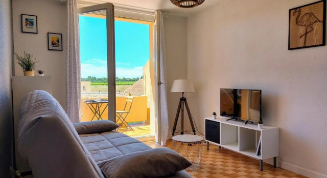 Coquet studio avec belle terrasse