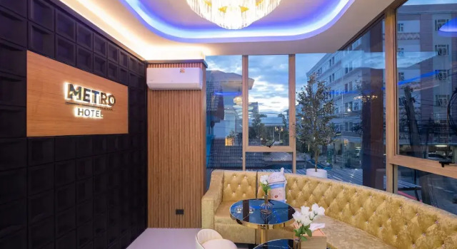 Metro Hotel Phahonyothin 35