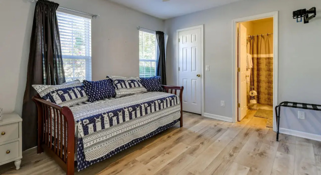 Peaceful Troutman Home: 5 Mi to Lake Norman!, Rezervați Casă de vacanță Troutman Statele Unite ale Americii