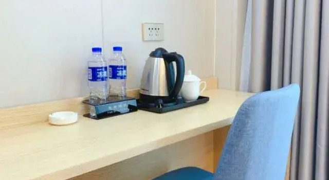 Fangxian Rich Hotel, Prenota Hotel Hotel a Hubei con parcheggio, Parcheggio