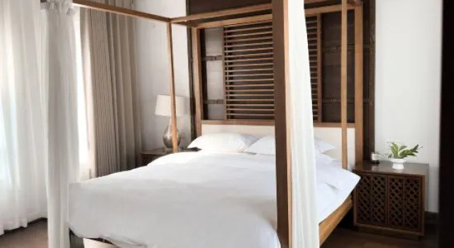 Люкс Xishuangbanna Jinghong Neverwinter Hotel