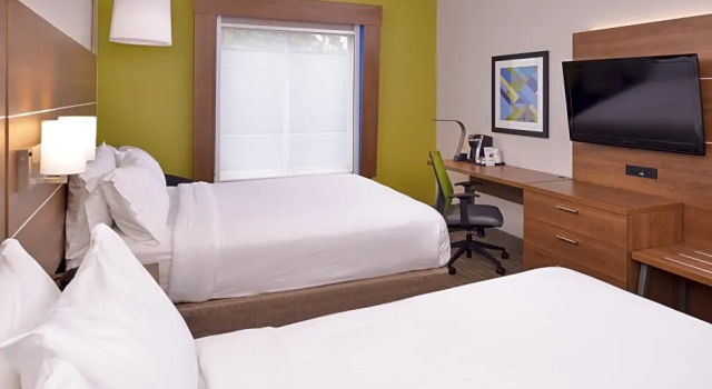 Четырёхместный люкс Holiday Inn Express & Suites Chattanooga - East Ridge by IHG