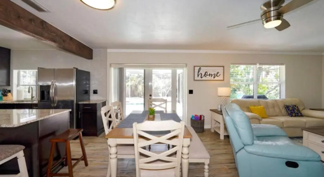 Коттедж Heated Pool Home - Close to Beaches, Restaurants & More!