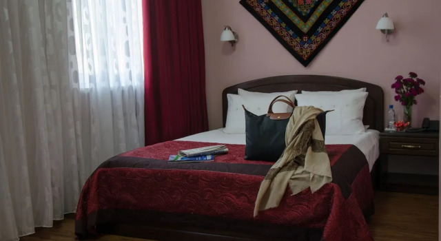 Полулюкс Hotel Jipek Joli