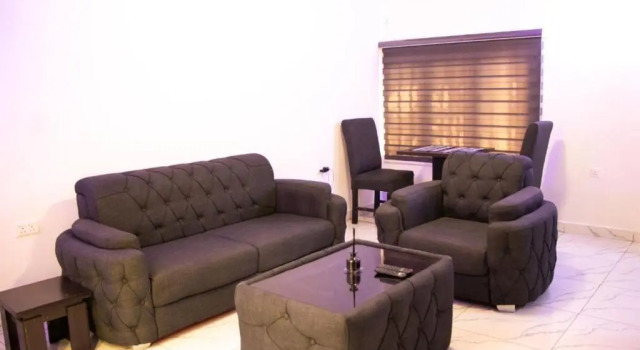 Comfortable One Bedroom Apartment, Prenota Appartamento Hotel a Obio-Akp con parcheggio, Parcheggio