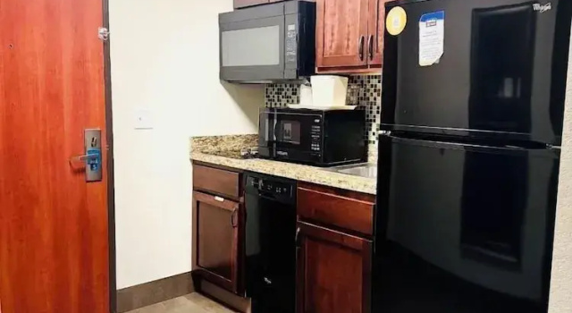 Люкс MainStay Suites Near Denver Downtown