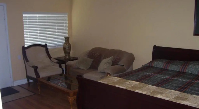 Номер Standard Beach Grove Motel