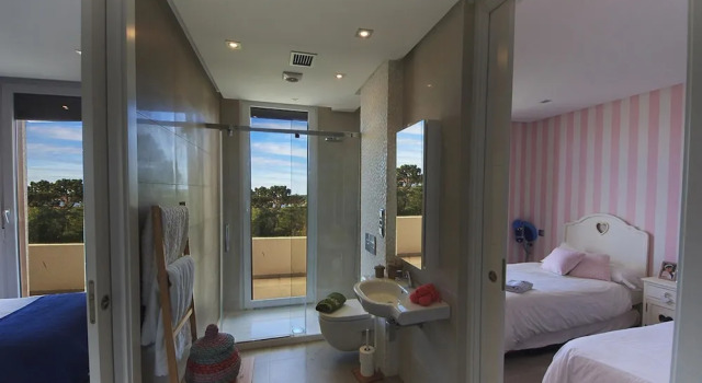Beautiful Villa Near the Beach With Pool and Views of the Atlantic sea, Забронировать Вилла Оутейро Sanxenxo Municipality