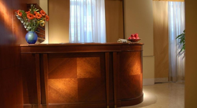 Hotel Harmony, Забронировать Отель Отели Рима с завтраком, рядом с Универмаг La Rinascente, Завтраки