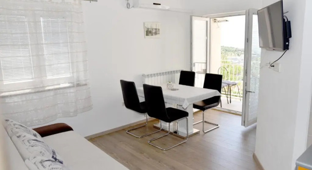Апартаменты с видом на море Apartments Antonio