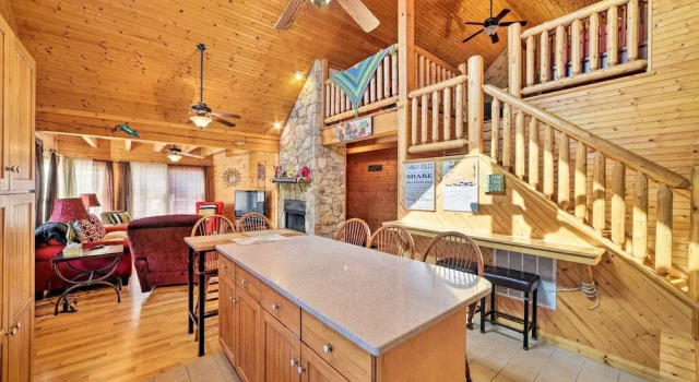 Garnerland in Luray Pet-friendly Cabin w/ Porch, Забронировать Отель Лурей 