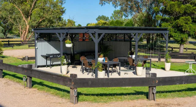 Sunflower Motel, Забронировать Мотель Уориальда New England NSW