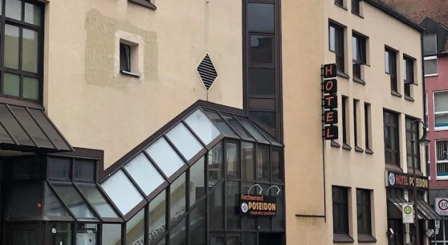 Hotel & Restaurant Poseidon, Book Hotel Hotels in Bavaria with Parking, Parking