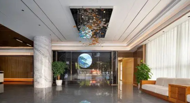Meihong Hotel (Dehong Mangshi Airport Mangshi Square), Buchen Sie Hotel Hotels in Yunnan mit Parkplatz, Parkplätze