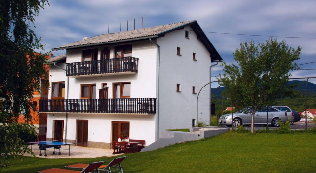 House Hodak, Rezervovat Hotel Hotely v Rakovica se snídaní, Snídaně