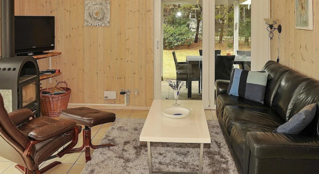 Cozy Holiday Home in Oksbøl With Private Whirlpool, Rezerwuj Hotel Oksbol Syddanmark