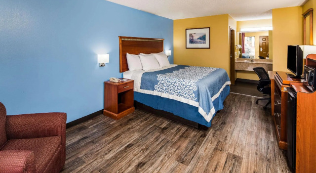 Двухместный номер Standard Days Inn by Wyndham Oak Grove/Ft. Campbell