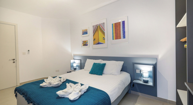 3BR Central with Balcony - Sliema Area