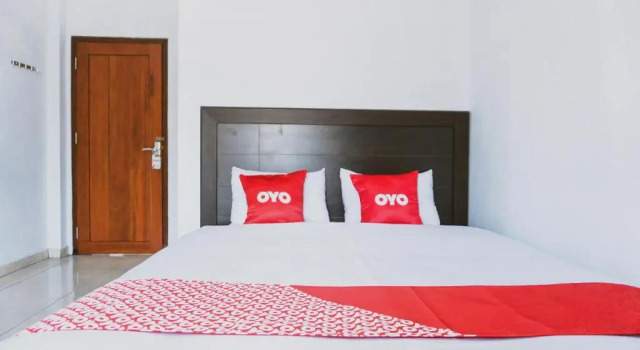 Camera Deluxe SUPER OYO 1565 Hotel Homiko