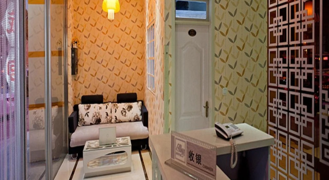 Shenyang Linjia Express Hotel, Book Hotel Hotels in Liaoning with Parking, Parking
