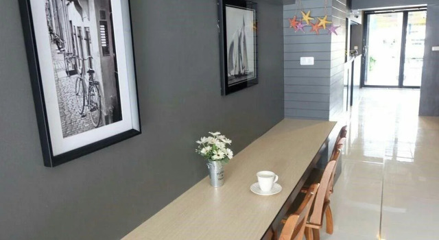Loma Hostel at Phuket Town
