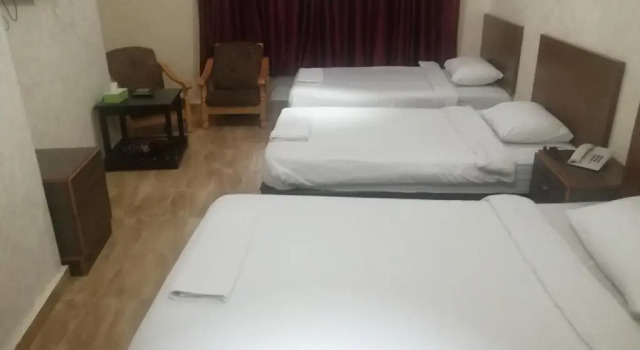 Семейный номер Al-Houriat Hotel