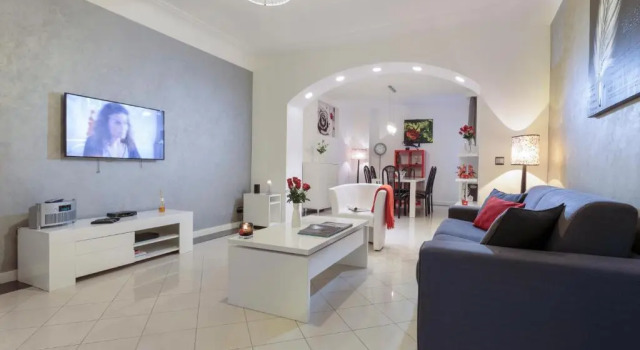 Апартаменты с 2 комнатами с балконом The Queen Luxury Apartments - Villa Cortina