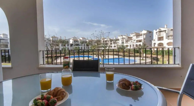 Апартаменты Nice Pool Views Apartment with 2 Bedrooms - BA412LT
