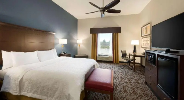Люкс Hampton Inn West Monroe