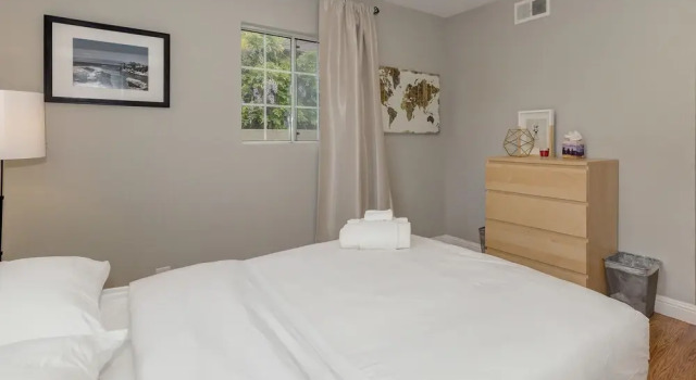 Cozy 2bd House, Minutes From Fb And Stanford Univ! 2 Bedroom Home by RedAwning, Foglalás Nyaraló East Palo Alto Kalifornia