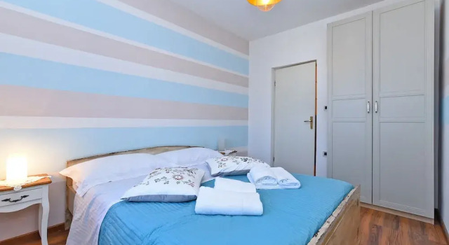 Apartment 1561