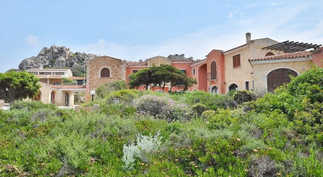 Apartment Sleeps 6 Baia Santa Reparata, Book Lejlighed Santa Reparata Sardinien