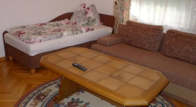 Ferienwohnung Kusternik, Rezerwuj Apartament Hotele w Karyntia z parkingiem, Parking