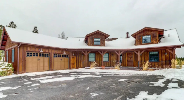 Beautiful Eureka Cabin Rental on Golf Resort, Buchen Sie Ferienhaus Hotels in Montana mit Pool, Schwimmbad