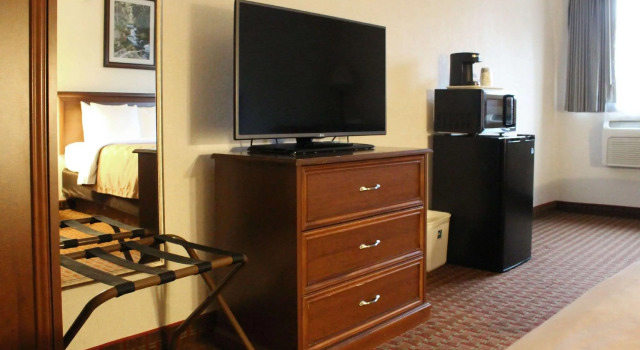 Четырёхместный номер Standard Quality Inn Spearfish I-90
