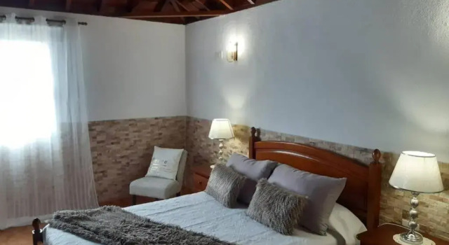 Casa De La Cruz, Забронировать Отель Отели Масо с парковкой, Парковка