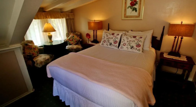 Green Lantern Inn, Book Hotel Hoteller i Carmel Highlands med parkering, Parkering