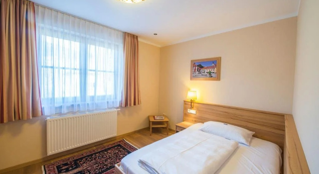 Das Salvator Iris Porsche Landhotel, Rezervovat Hotel Hotely v Central Carinthia s parkováním, Parkování