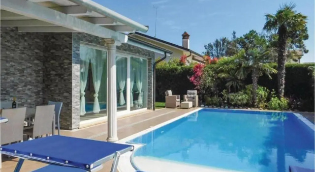 Вилла Elegant villa in the idyllic island of Albarella