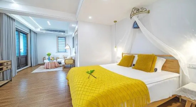 Люкс с 6 комнатами Anji Hexi Homestay