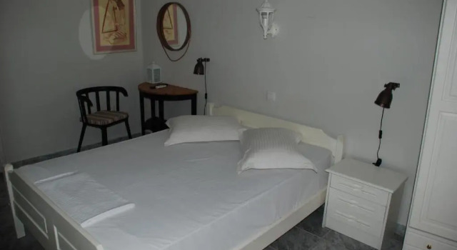 Двухместный номер Classic Diaporos Hotel
