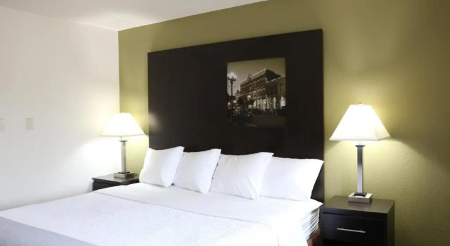 Номер Standard Super 8 by Wyndham La Crosse