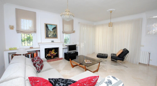 Preciosa villa con piscina privada, perros bienvenidos