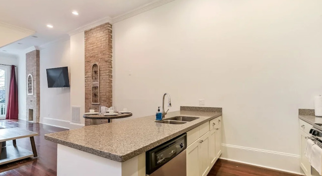 Номер Luxury с 2 комнатами с видом на внутренний двор Terpsichore-Carondelet Residences