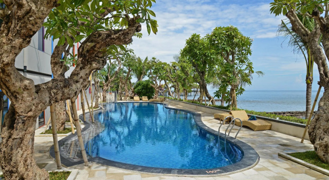 Двухместный номер Standard с видом на город Grand Singaraja Beach Hotel