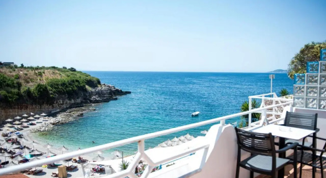 Четырёхместный номер Standard с видом на море Heaven Beach Sarandë